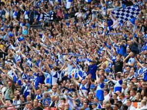 bristol-rovers-fans-8x6549-2486505_478x359