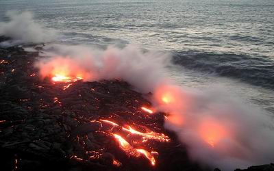 J�zory lawy wciskaj�ce si� w odm�ty oceanu